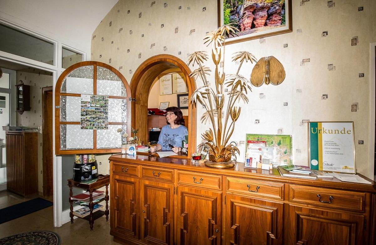 Villa Bruderfels, Garni Rodalben Екстер'єр фото