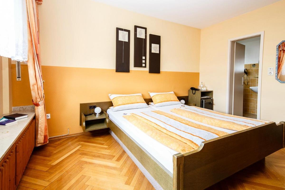 Villa Bruderfels, Garni Rodalben Екстер'єр фото
